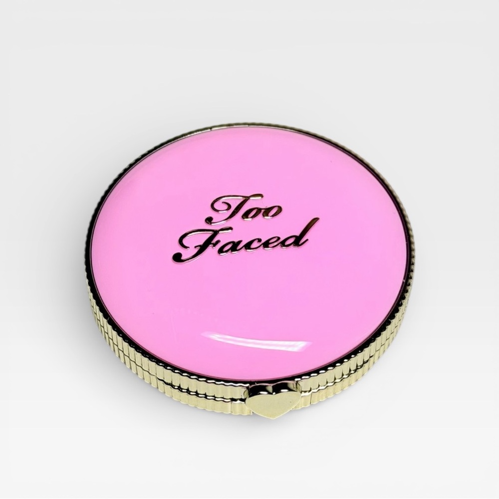 Too Faced Cloud Crush Blurring Powder Blush (Candy Clouds)